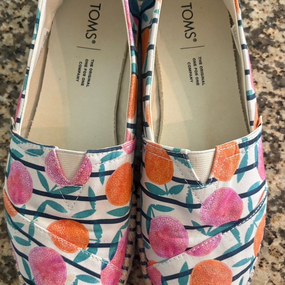 TOMS Size 9.5 Alpargata Rope Slip On Squeeze The Day Womens Multi Flats Casual